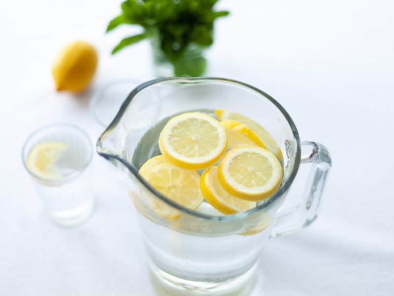 Flavorful water | increase your daily water intake | Successfitness.ca